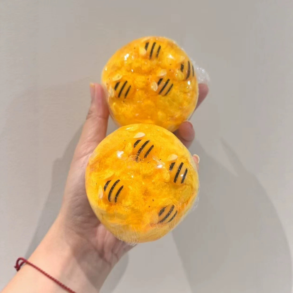 Crunchy Honey Jar Ball Squishy - Party Games For Adults And Kids recension och pris