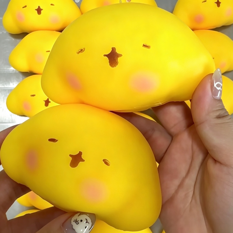 Crunchy Tangyuantu Ball Squish - Party Games For Adults And Kids recension och pris