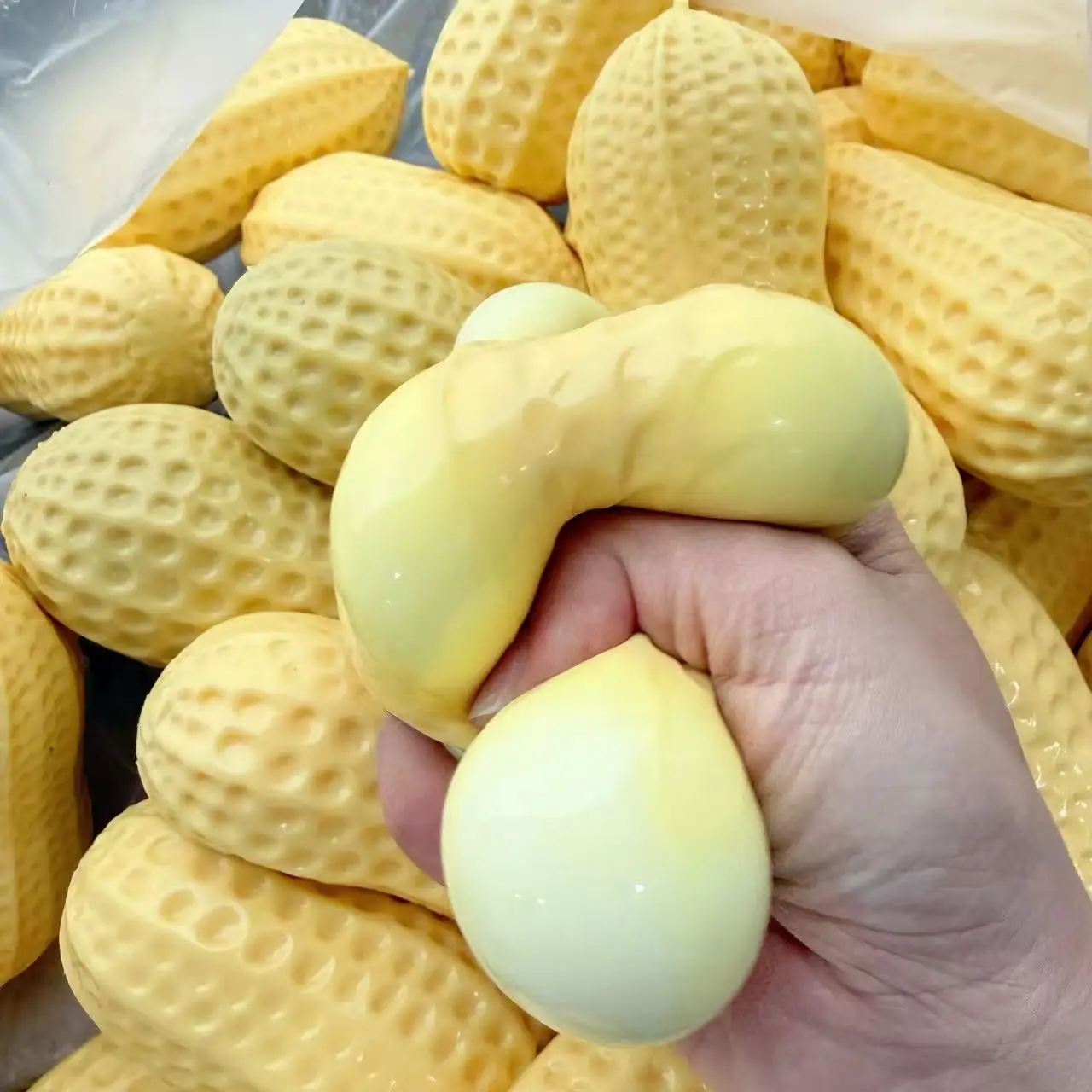1pcs Big Size Peanut Squishy T - Party Games For Adults And Kids recension och pris